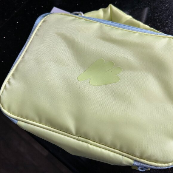 KRAVEBEAUTY Puffy Pouch - Picture 1 of 5